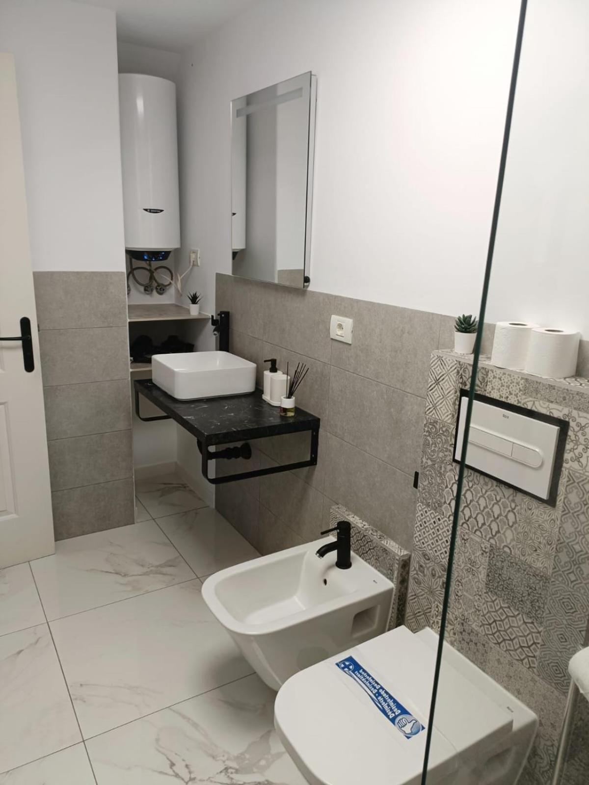Beautiful Apartment With Pool And Wifi Коста-дель-Силенцио Экстерьер фото